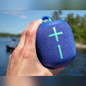 Bluetooth Portable Waterproof Speakers (NEW IN BOX) Wonderboom 2 Blue